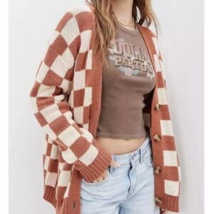 American Eagle Outfitters Women’s M oversized cozy checkered cardigan.